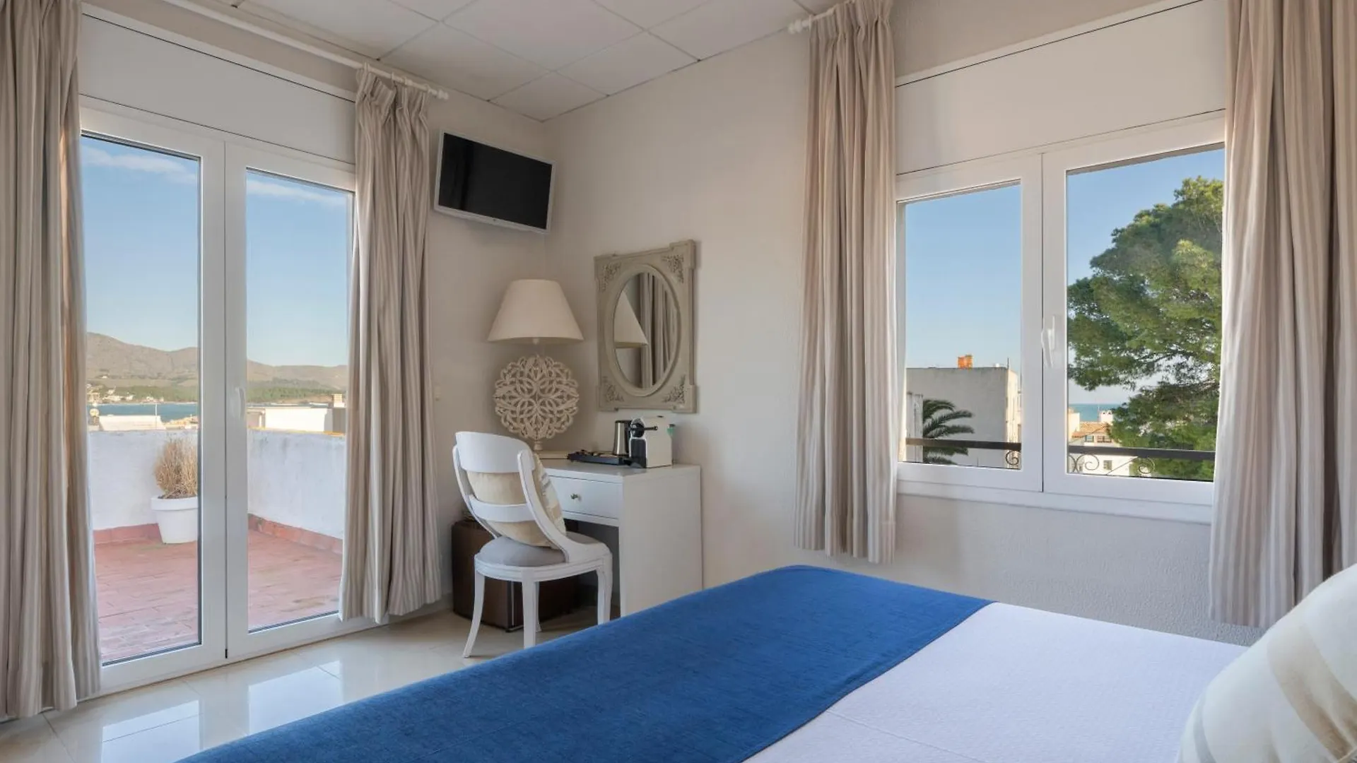 Hotel La Goleta Llançà 2*,  España