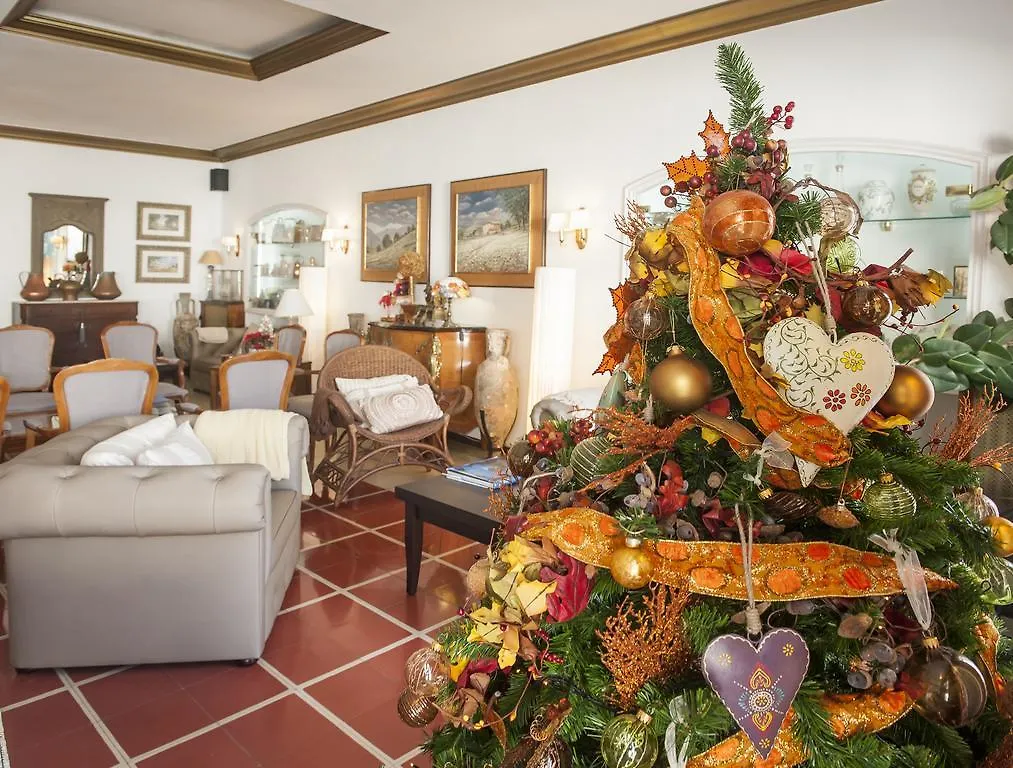 La Goleta Hotel Llanca