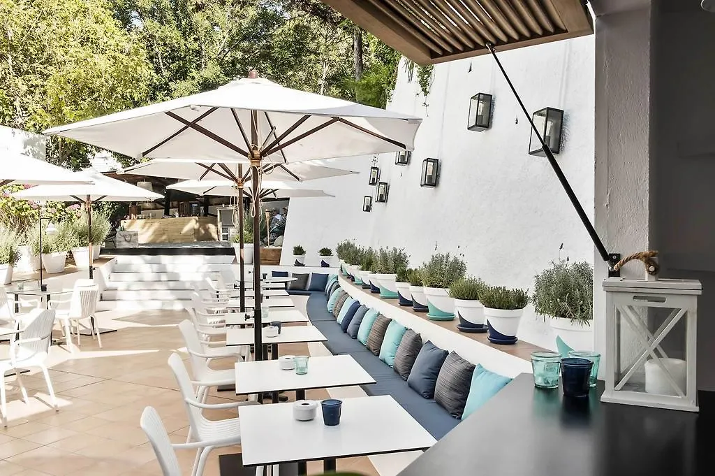 La Goleta Hotel Llanca