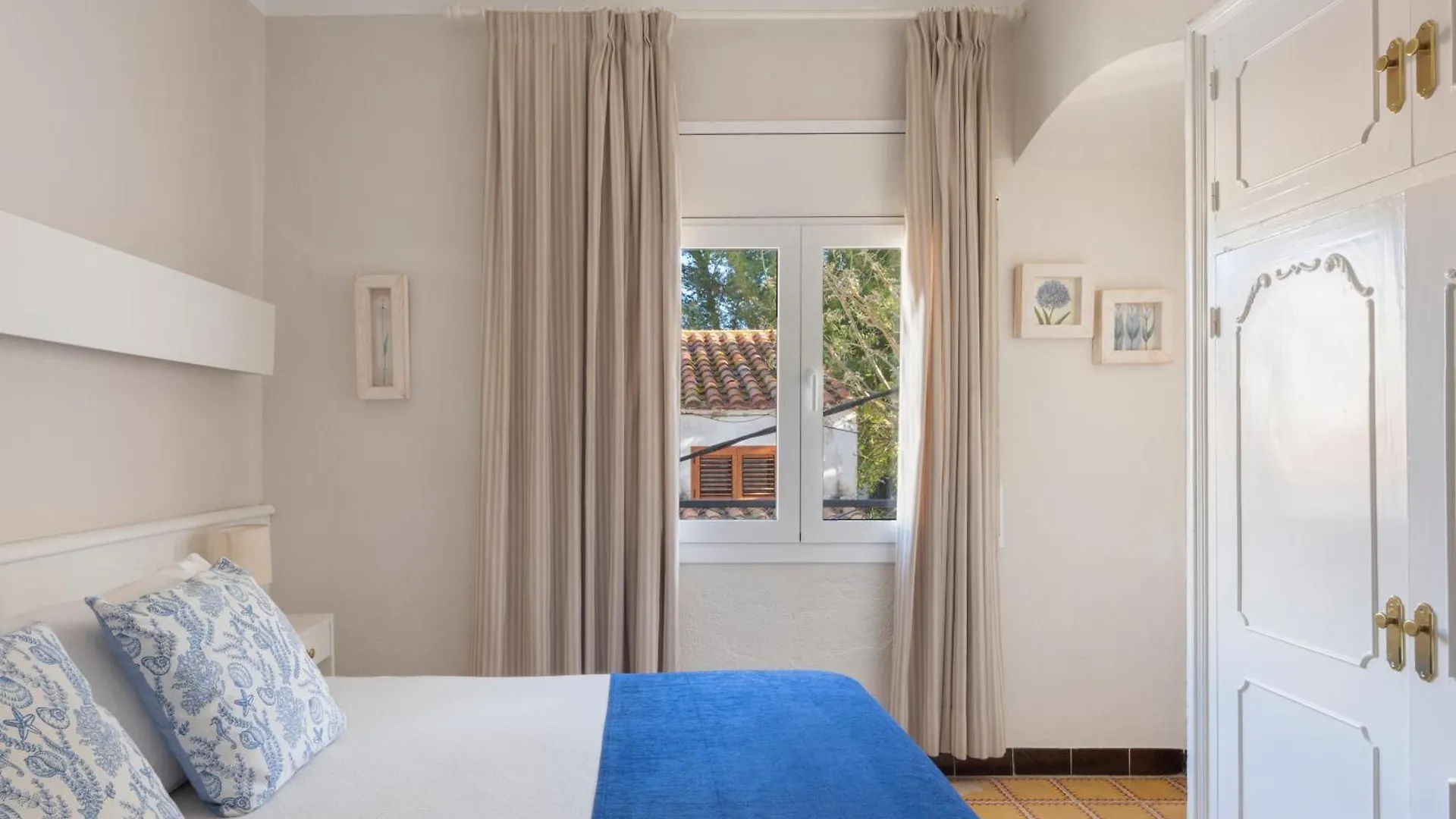 Hotel La Goleta Llança 2*,  Hiszpania