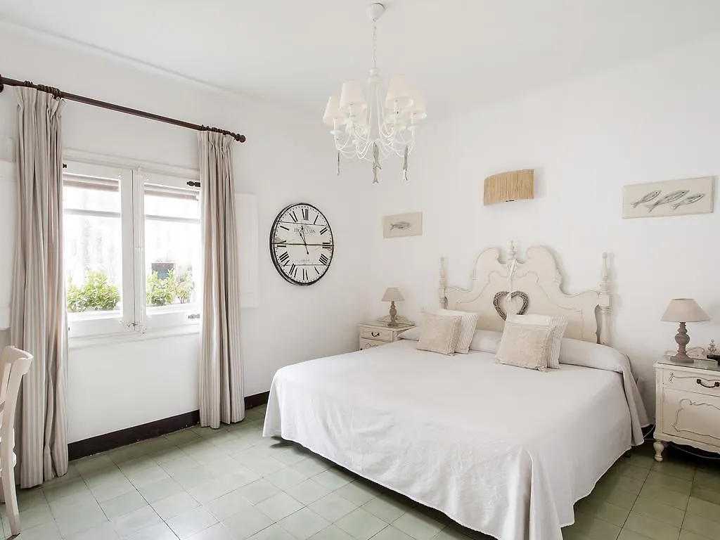 La Goleta Hotel Llanca