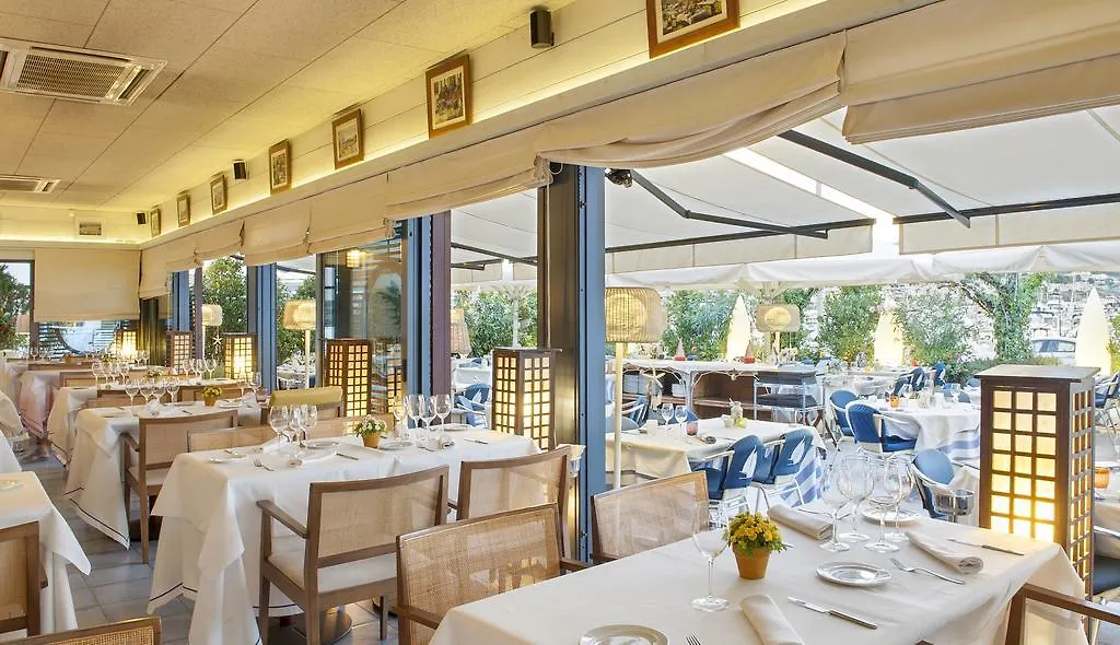 La Goleta Hotel Llanca 2*,  Spain