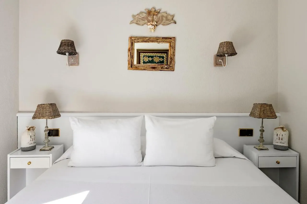 La Goleta Hotel Llanca