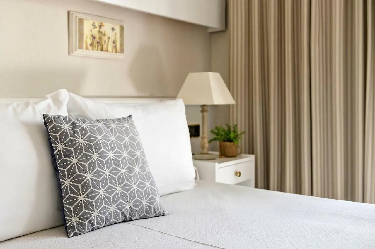 La Goleta Hotel Llanca 2*,  Spain